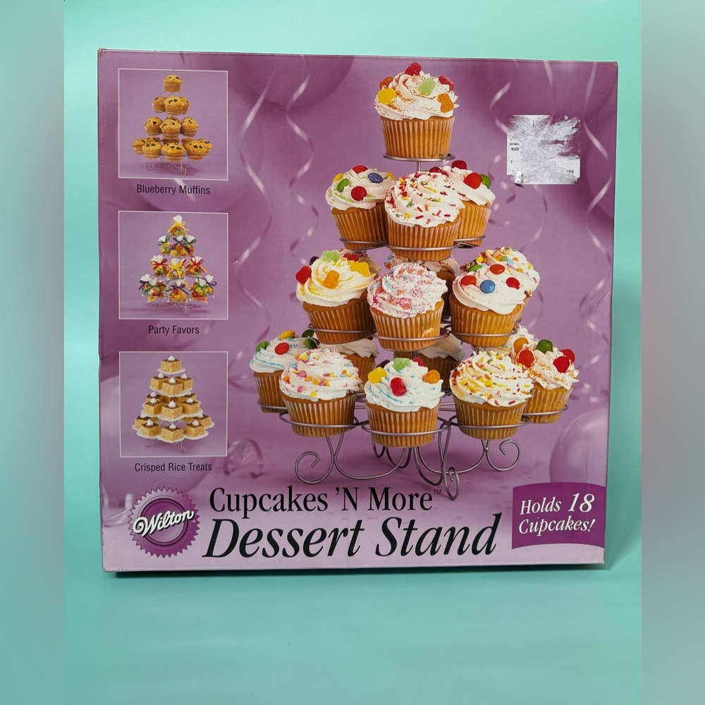 Wilton Cupcakes 'N More Dessert Stand - Holds 18 cupcakes!
